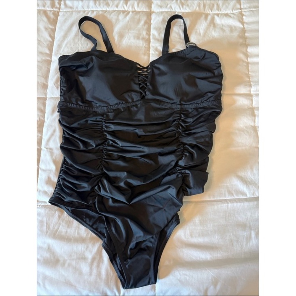 Torrid Slim Fix Wireless Lattice Front One Piece Swimsuit Deep Black Plus Size 4